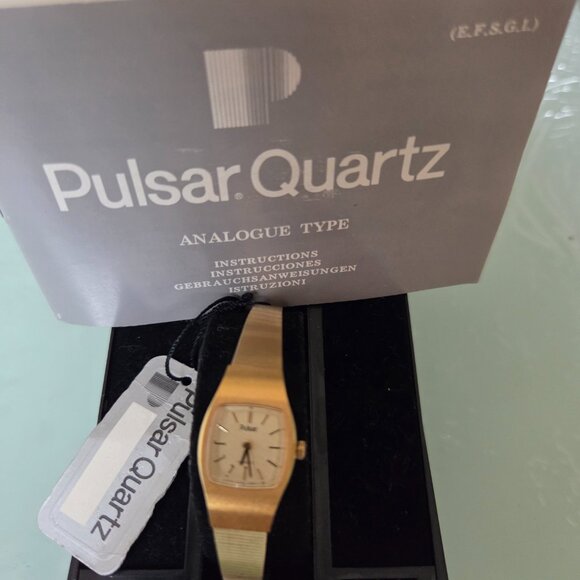 Women's analog watch - Picture 4 of 4